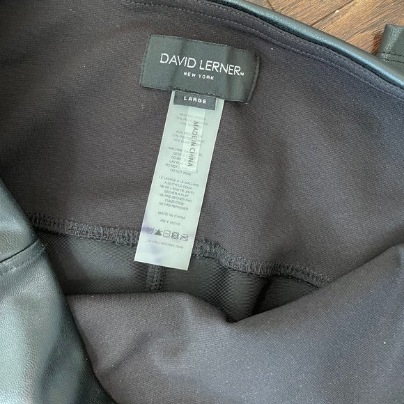 David Lerner New York Black Faux Leather High Rise Leggings Pants - SZ L  NEW - Picture 3 of 3